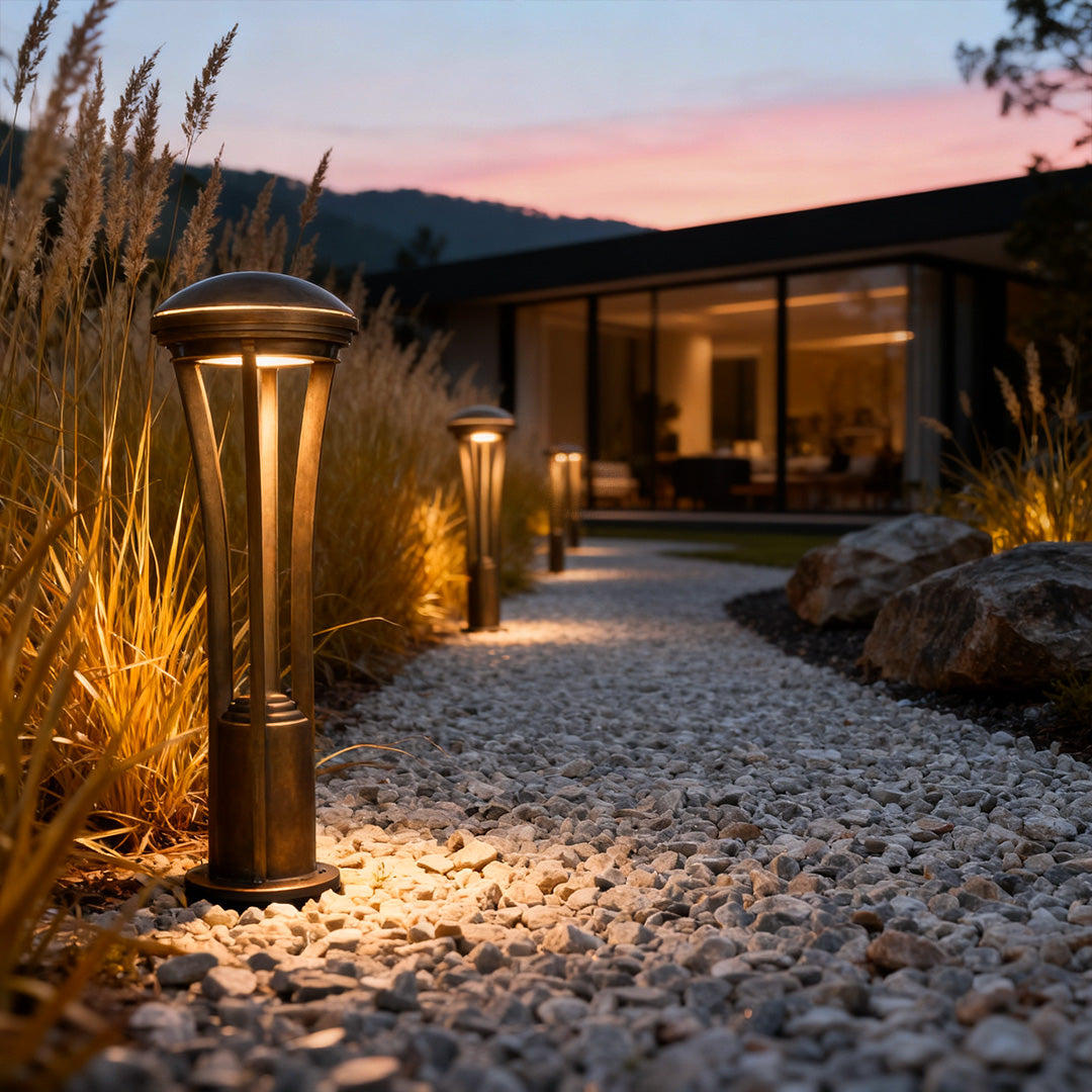 Antique Copper Outdoor Waterproof Path Light Stake for Garden Walkways