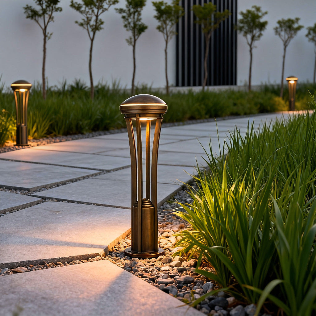 Antique Copper Outdoor Waterproof Path Light Stake for Garden Walkways