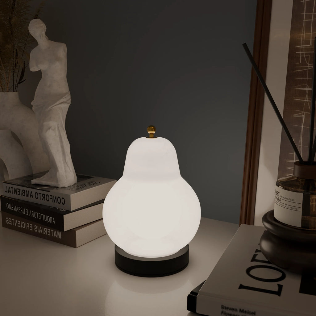 Elegant White Ceramic Pera Table Lamp for Modern Living Room Decor