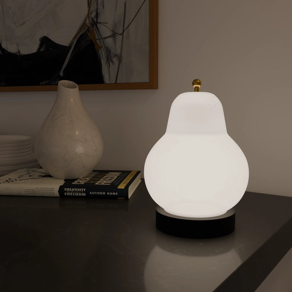 Elegant White Ceramic Pera Table Lamp for Modern Living Room Decor