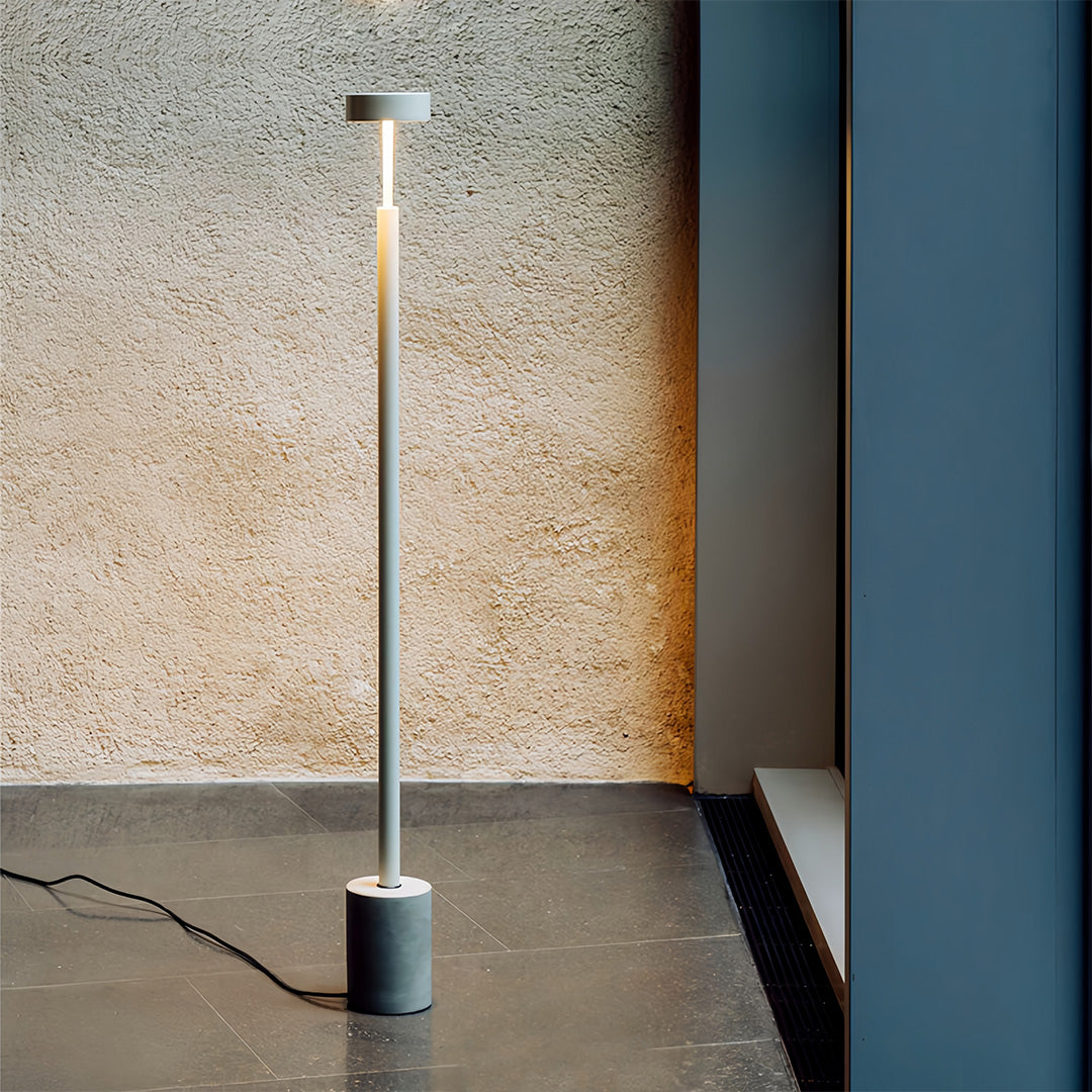 Chic Dimmable Petite Modern Floor Lamp in Black for Living Room Reading