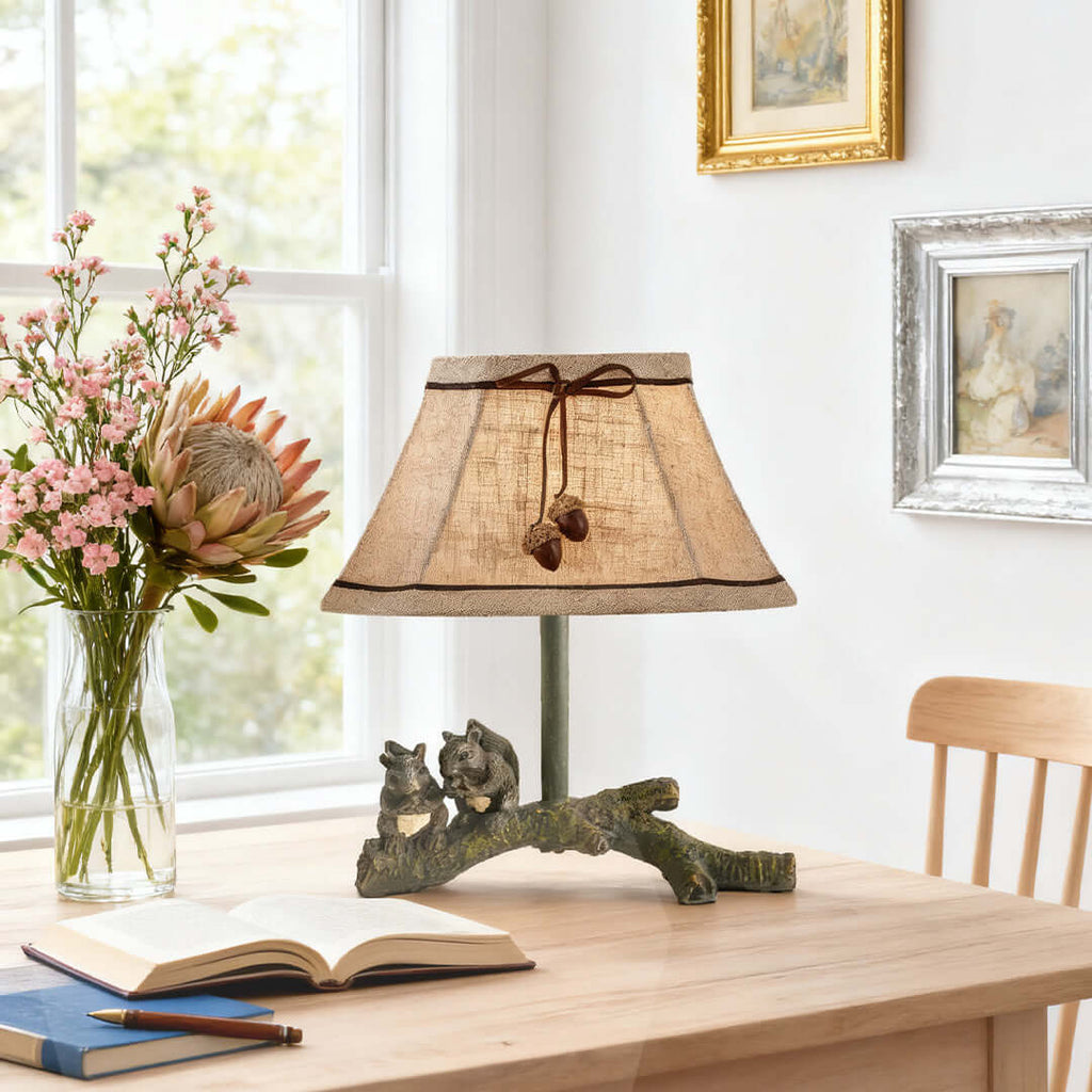 Rustic French-Style Squirrel Resin Table Lamp for Bedroom Décor