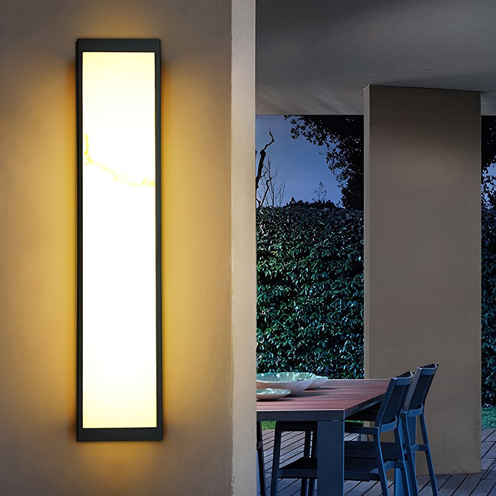 Sleek Black Metal LED Outdoor Wall Light - Waterproof Fixture for Exteriors