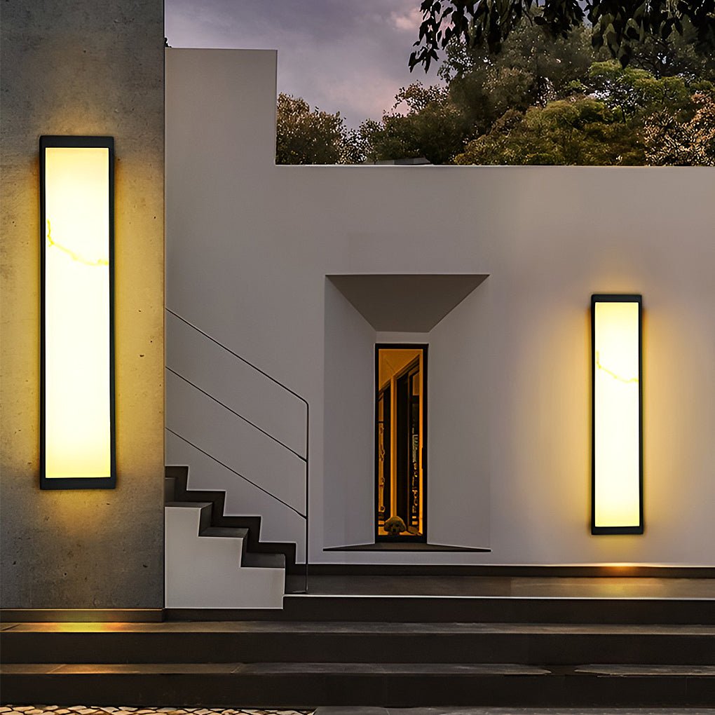 Sleek Black Metal LED Outdoor Wall Light - Waterproof Fixture for Exteriors