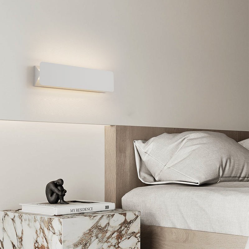 Sleek White Rectangular Metal LED Wall Light Fixture for Modern Interiors