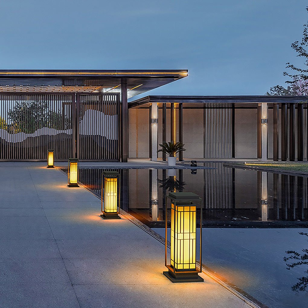 Elegant Retro Asian-Inspired LED Solar Path Lights for Outdoor Decor