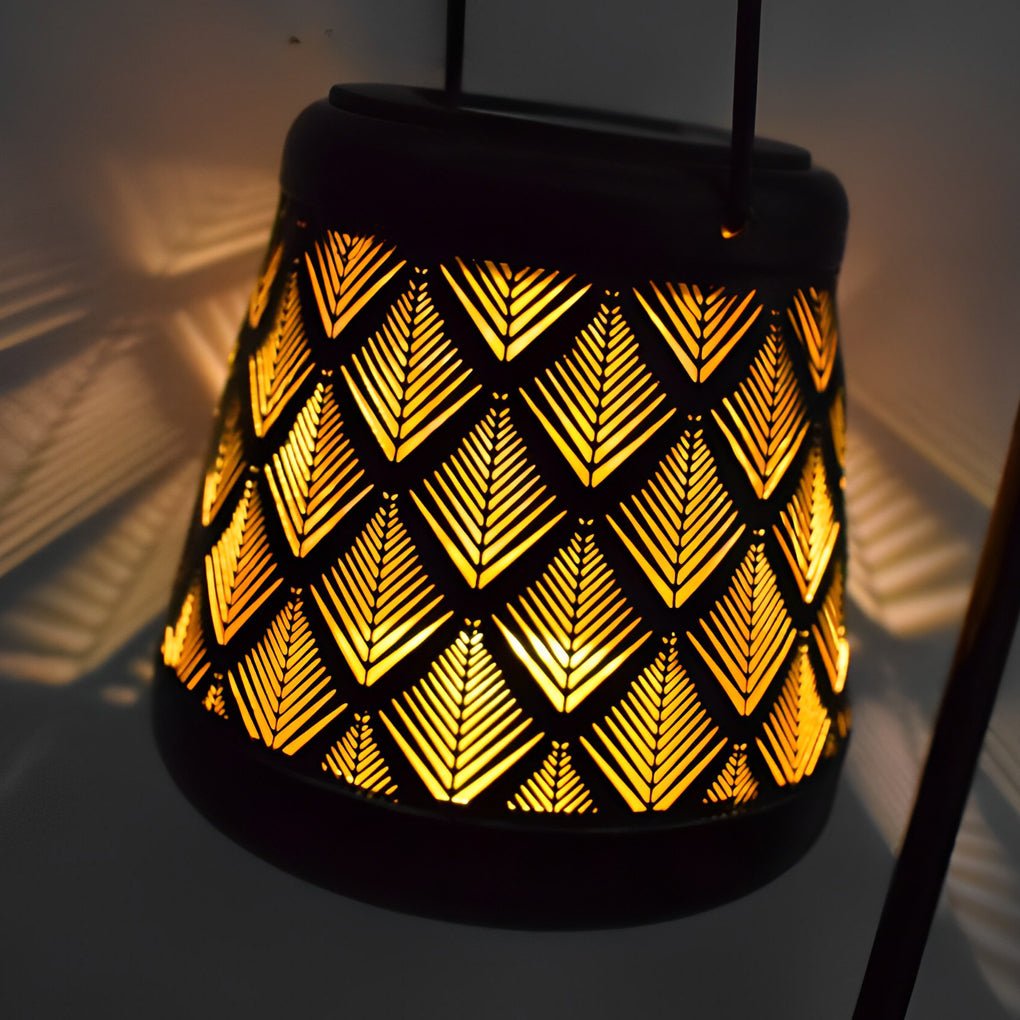 Vintage-Style Iron Mesh Solar Lanterns - 2PCS LED Outdoor Hanging Lights