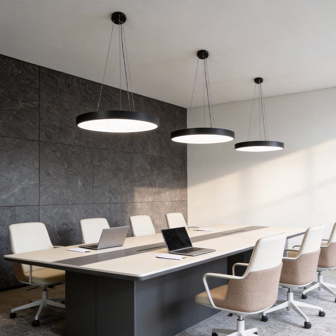 Minimalist Black Metal Round Pendant Light Fixture for Modern Interiors