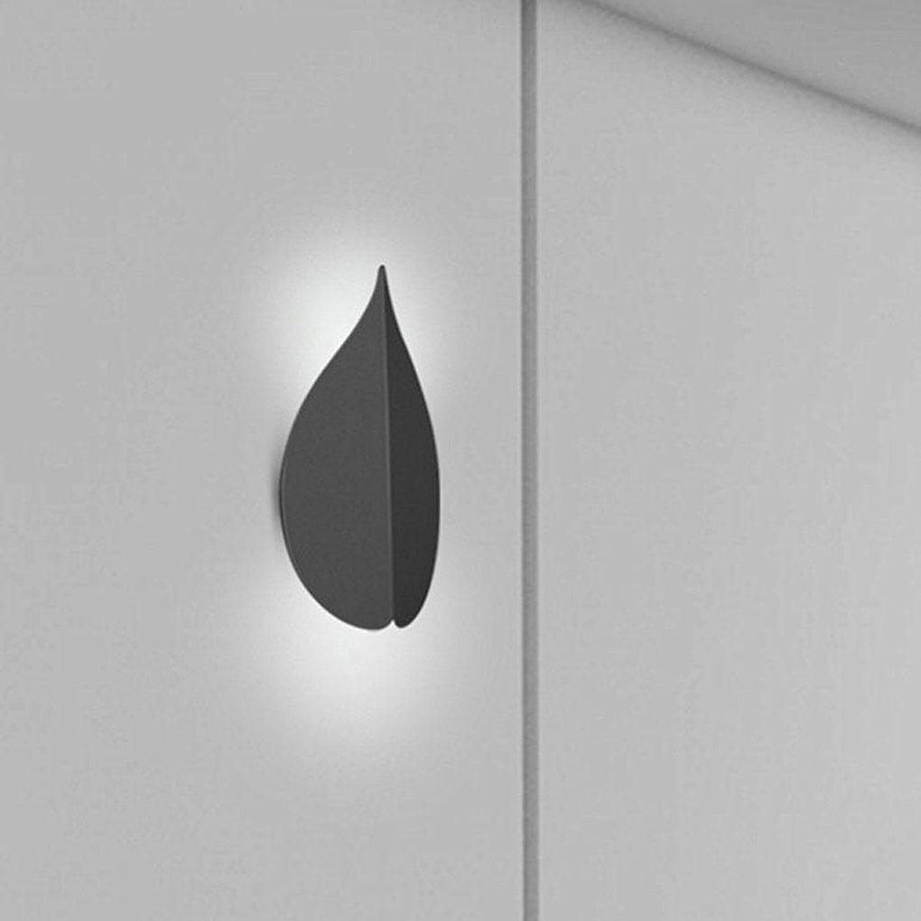 Elegant Warm White Leaf-Shaped Wall Sconces for Modern Living Spaces