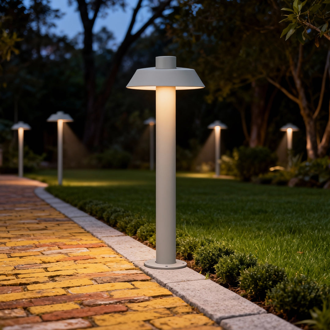 Waterproof Aluminum LED Path Lights with High Color Rendering for Outdoors