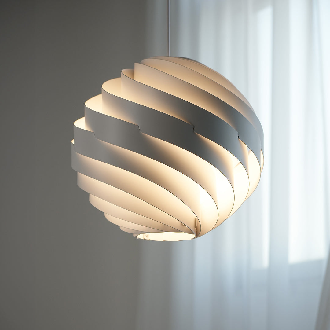 Nordic Swirl Pendant Light - Artistic Metal Ceiling Fixture for Living Room