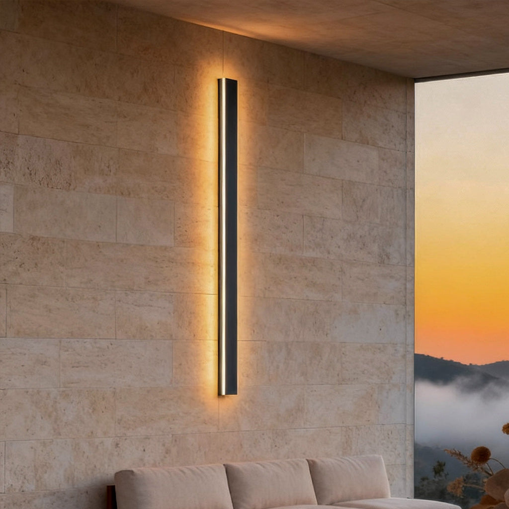 Minimalist Black LED Linear Outdoor Wall Sconce for Patio Garden Lighting