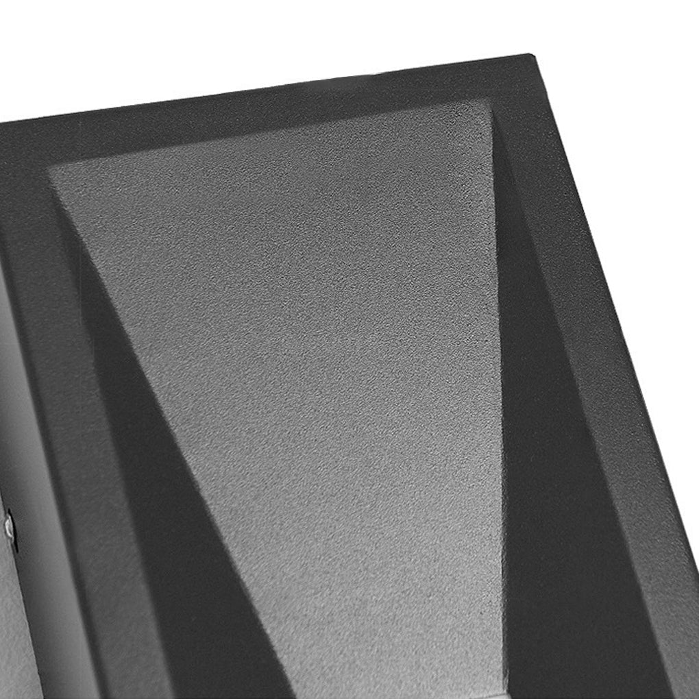 Sleek Black Modern Rectangular LED Wall Light for Outdoor Spaces