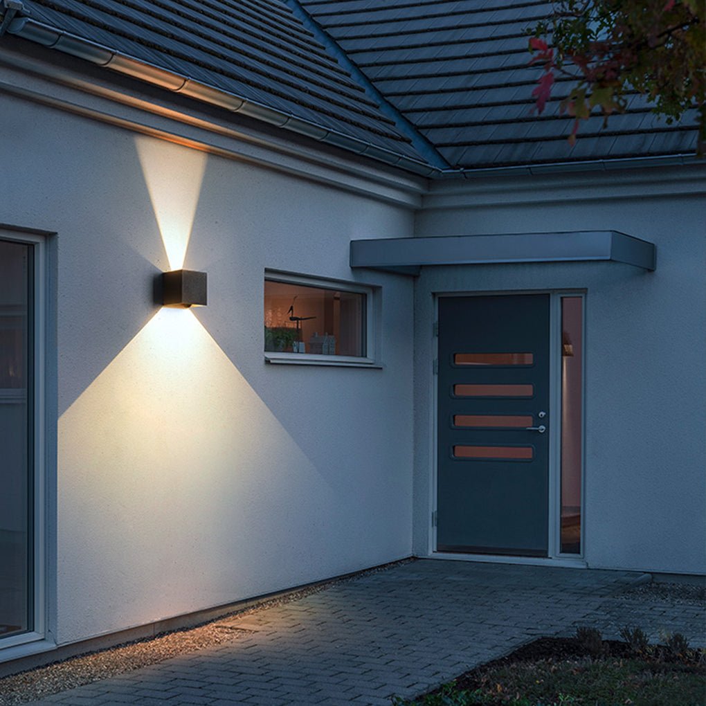 Adjustable Waterproof Outdoor Wall Light in Modern Black Aluminum Finish