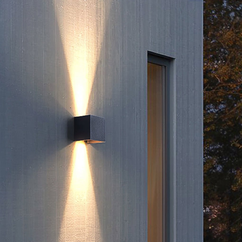 Adjustable Waterproof Outdoor Wall Light in Modern Black Aluminum Finish
