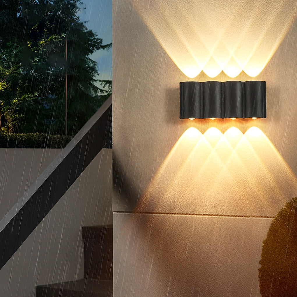 Modern Aluminum Wave-Shaped LED Outdoor Wall Light for Patio & Garden