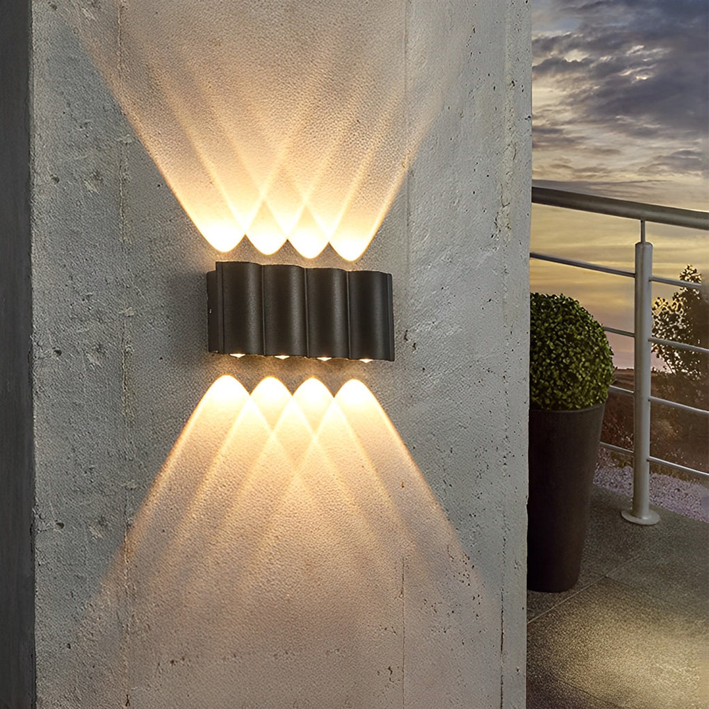 Modern Aluminum Wave-Shaped LED Outdoor Wall Light for Patio & Garden