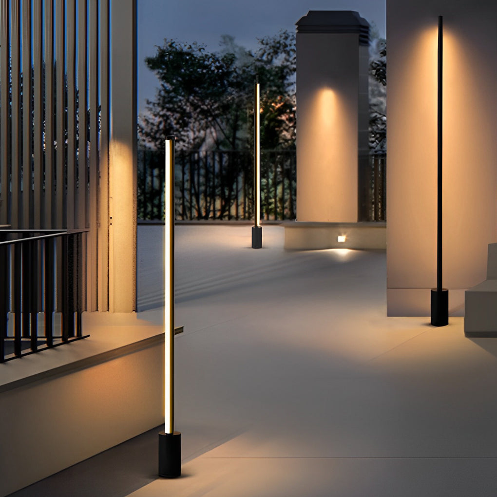 Sleek Waterproof LED Linear Outdoor Floor Lamp for Patio & Garden Lighting