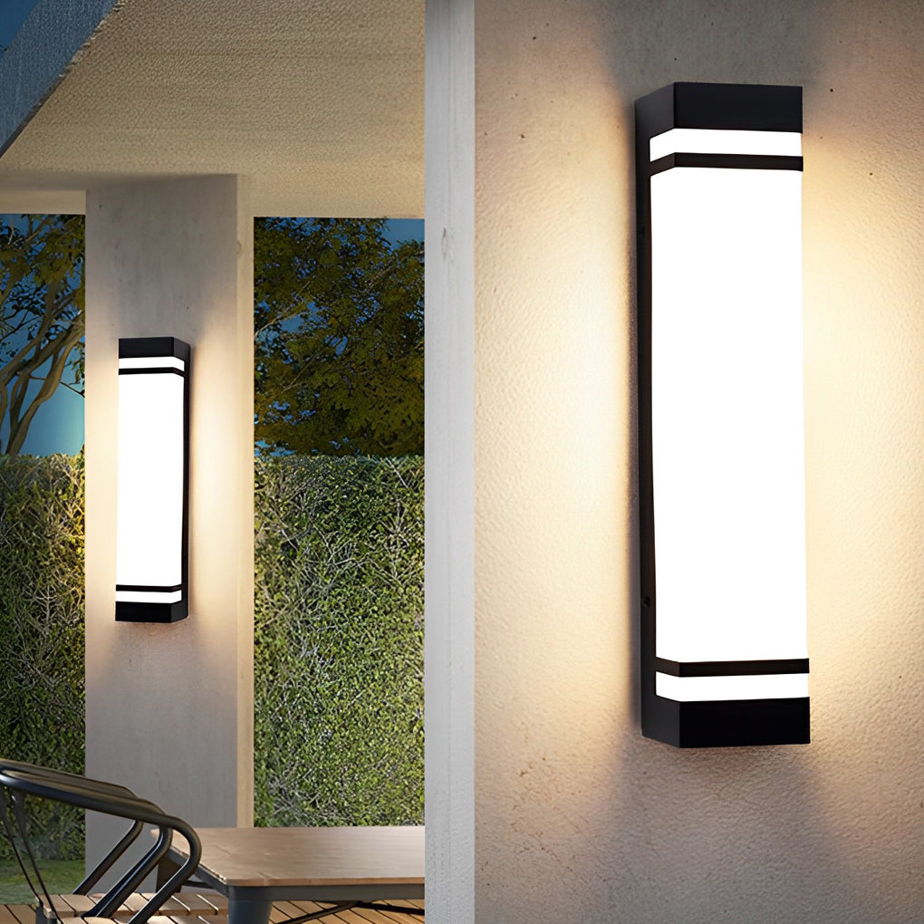 Contemporary Waterproof LED Vertical Wall Light Fixture for Outdoor Use