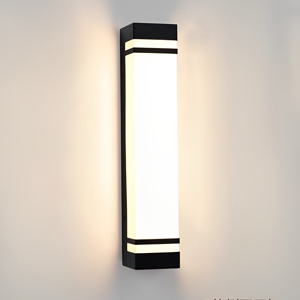 Contemporary Waterproof LED Vertical Wall Light Fixture for Outdoor Use