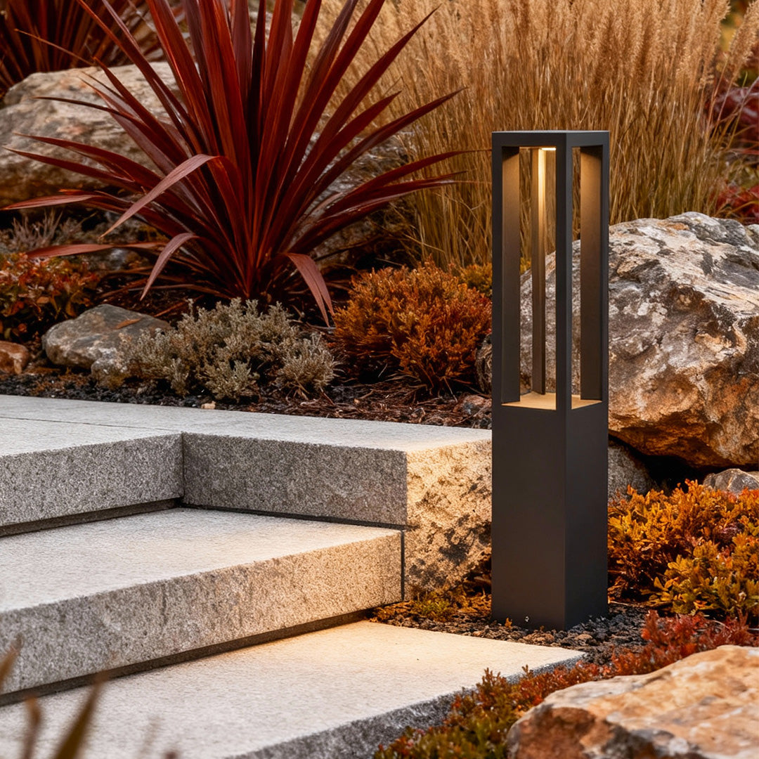 Modern Black Aluminum LED Bollard Light for Outdoor Garden Landscape
