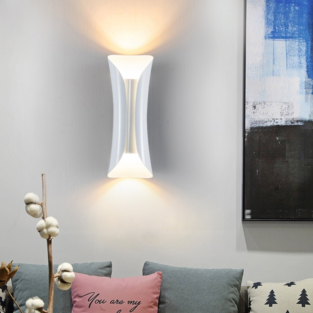 Nordic Minimalist LED Wall Sconce Light Fixture for Indoor Spaces